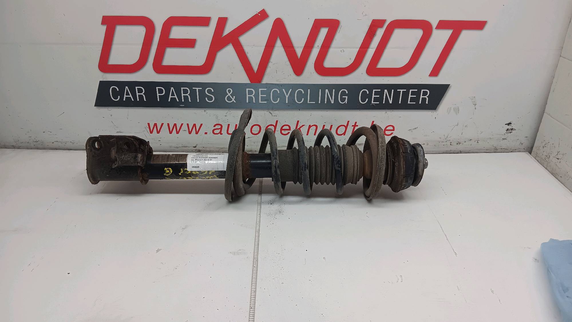 Mc Pherson links voor Dacia DOKKER 12 -