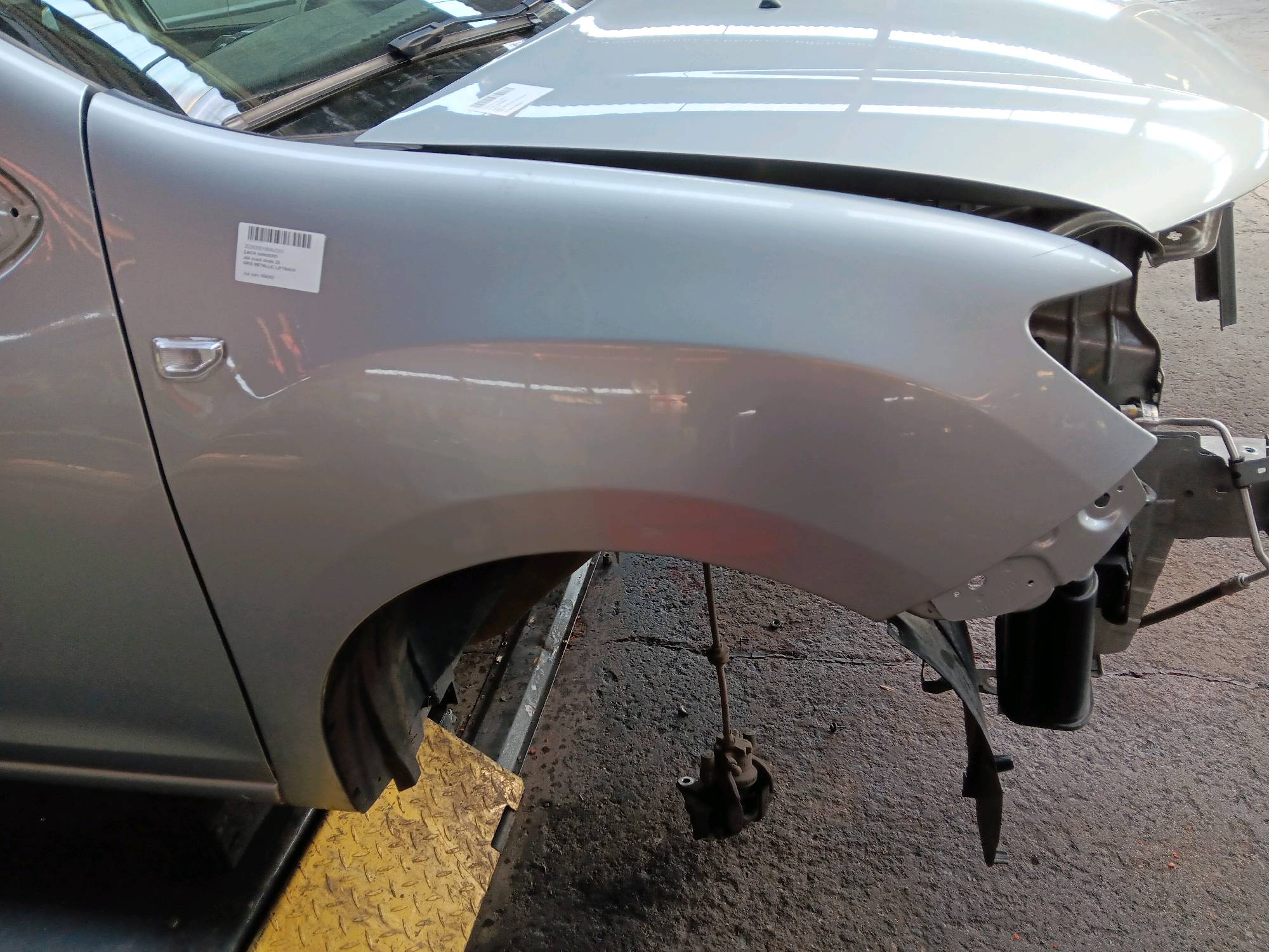 aile avant droite Dacia SANDERO II 2016 - 21