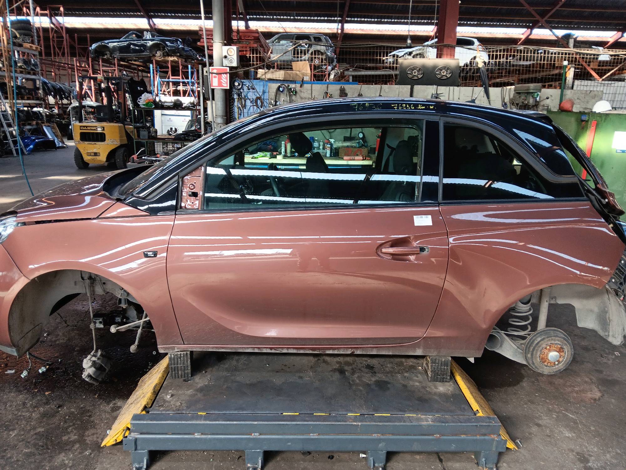 Deur links voor Opel ADAM 2012 -