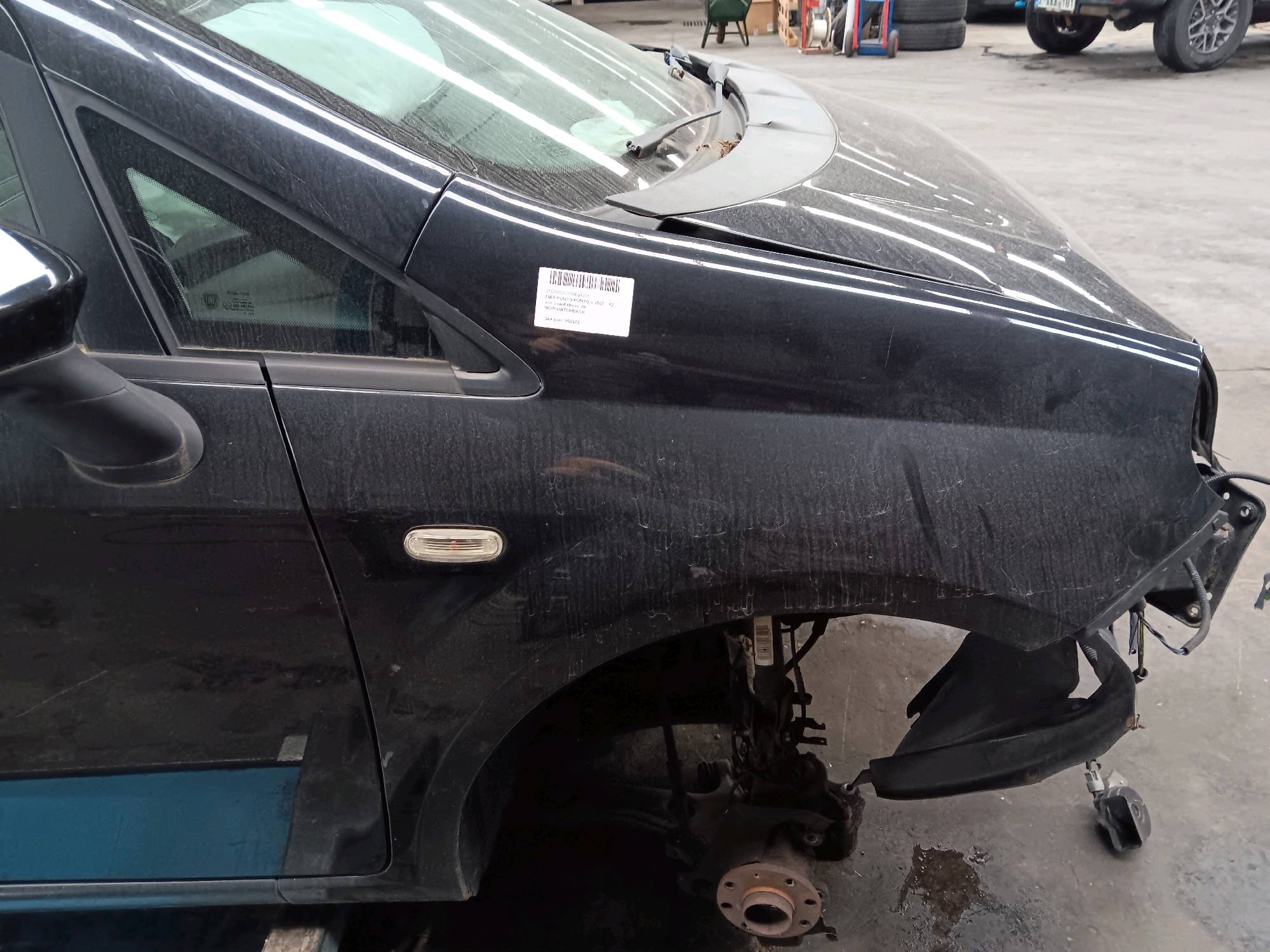 aile avant droite Fiat PUNTO II 2003 - 12
