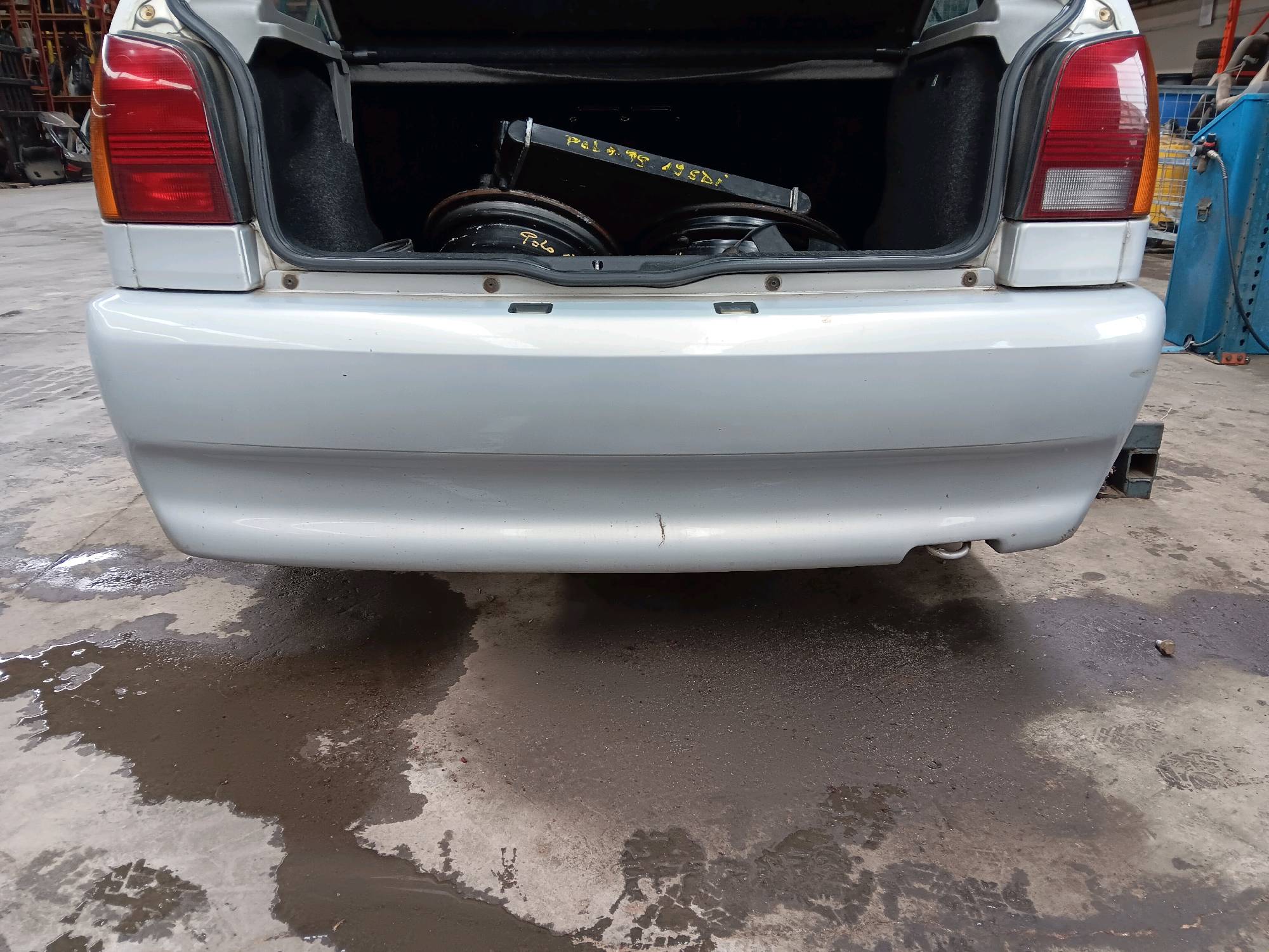 pare choc arrière Vw POLO 1994 - 99 6N