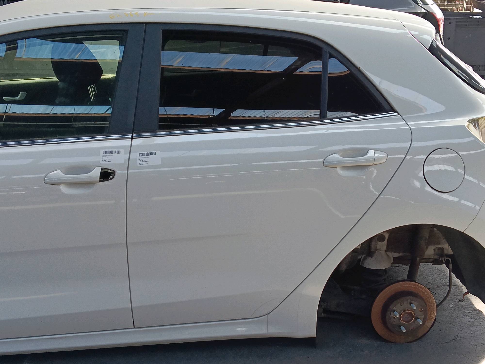 porte AR G Kia RIO IV 2017 - 20