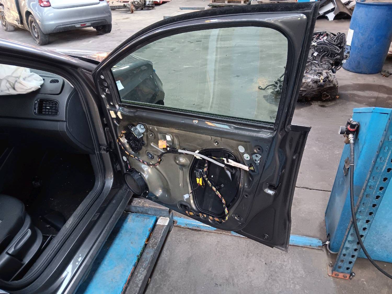 Deur rechts voor Vw POLO 2009 - 17 6R