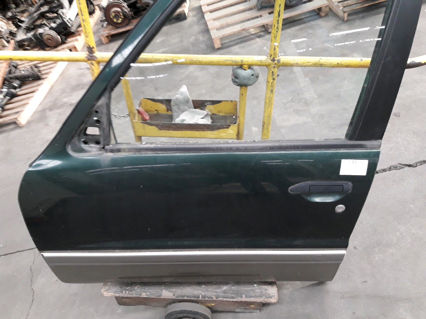 Deur links voor Nissan PATROL Y61 1998 - 23