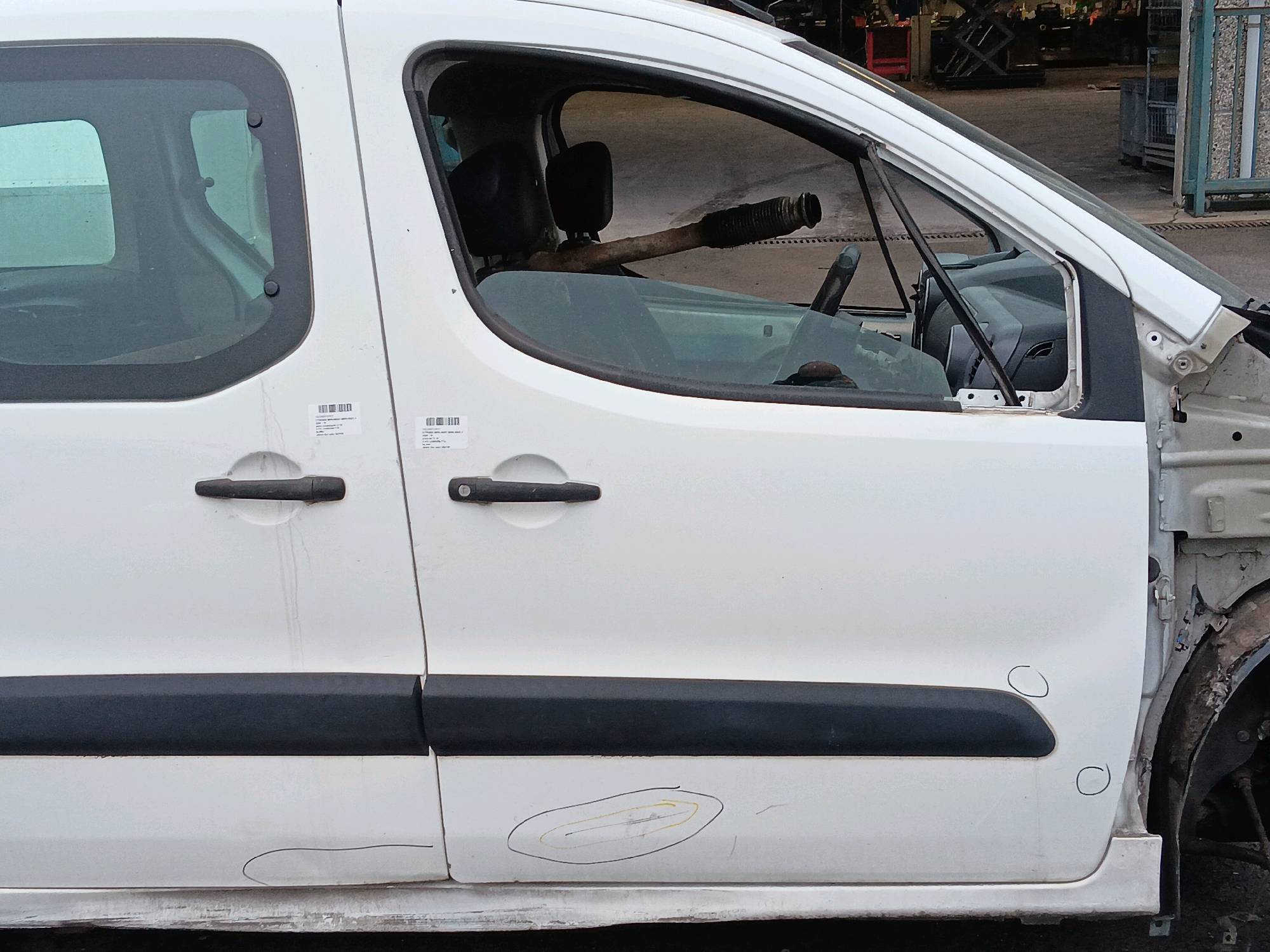 Deur rechts voor Citroen BERLINGO II 2008 - 18