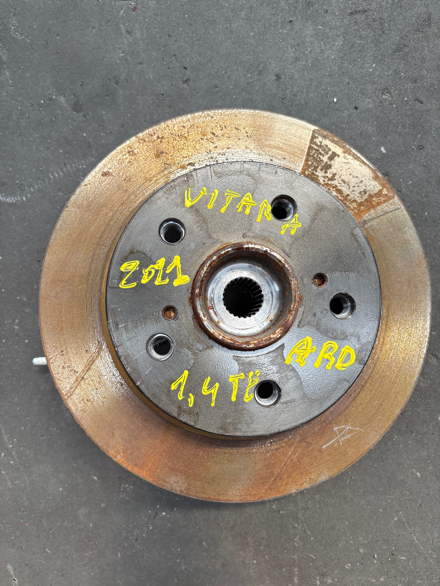 rechter achternaaf Suzuki VITARA II 2015 -