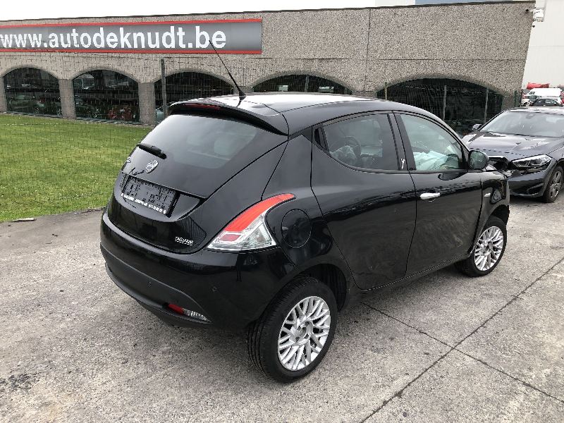 Lichtblok rechts achter Lancia YPSILON II 2011 - 17