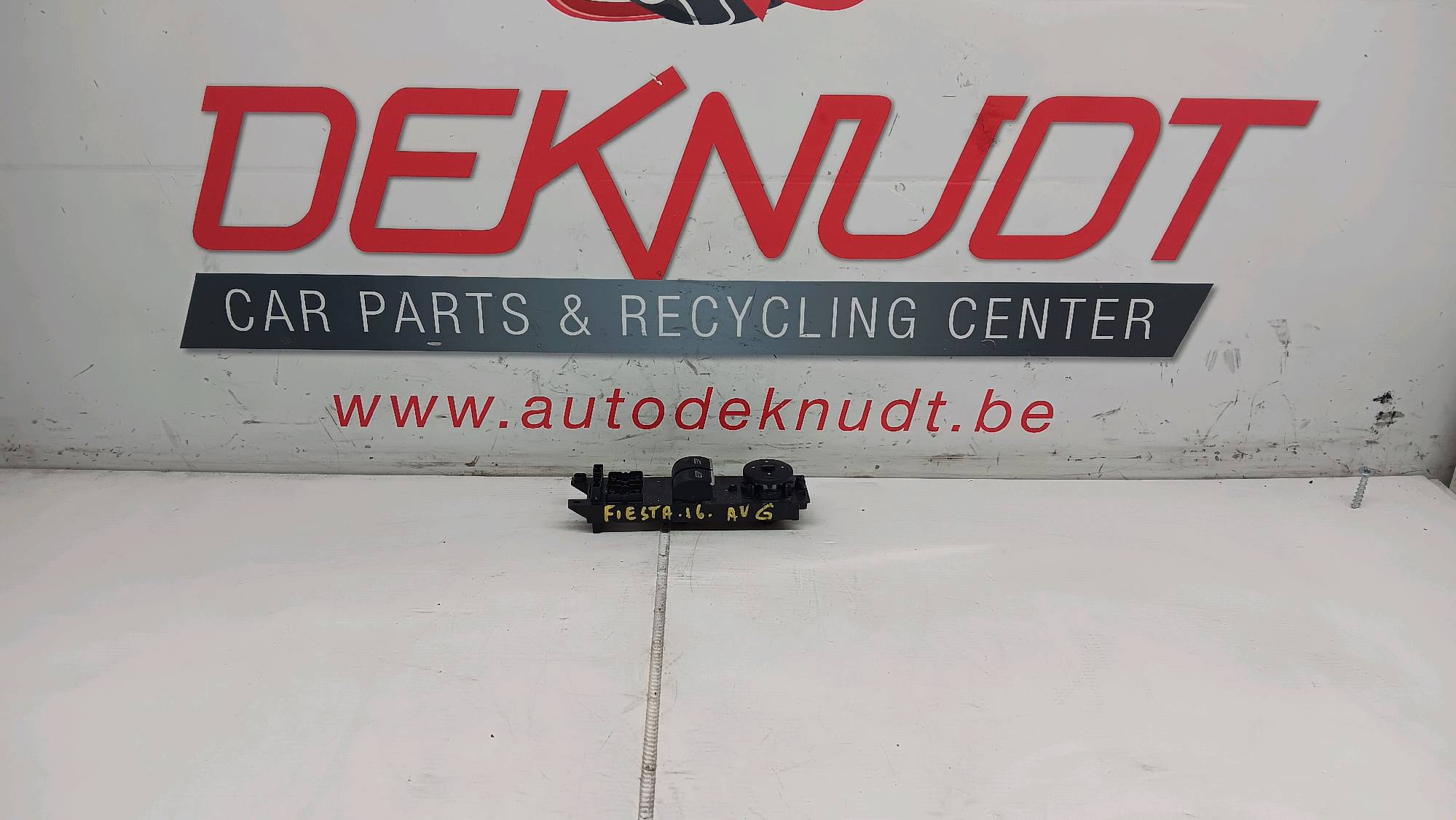 Commande  Ford FIESTA 6 2012 - 17