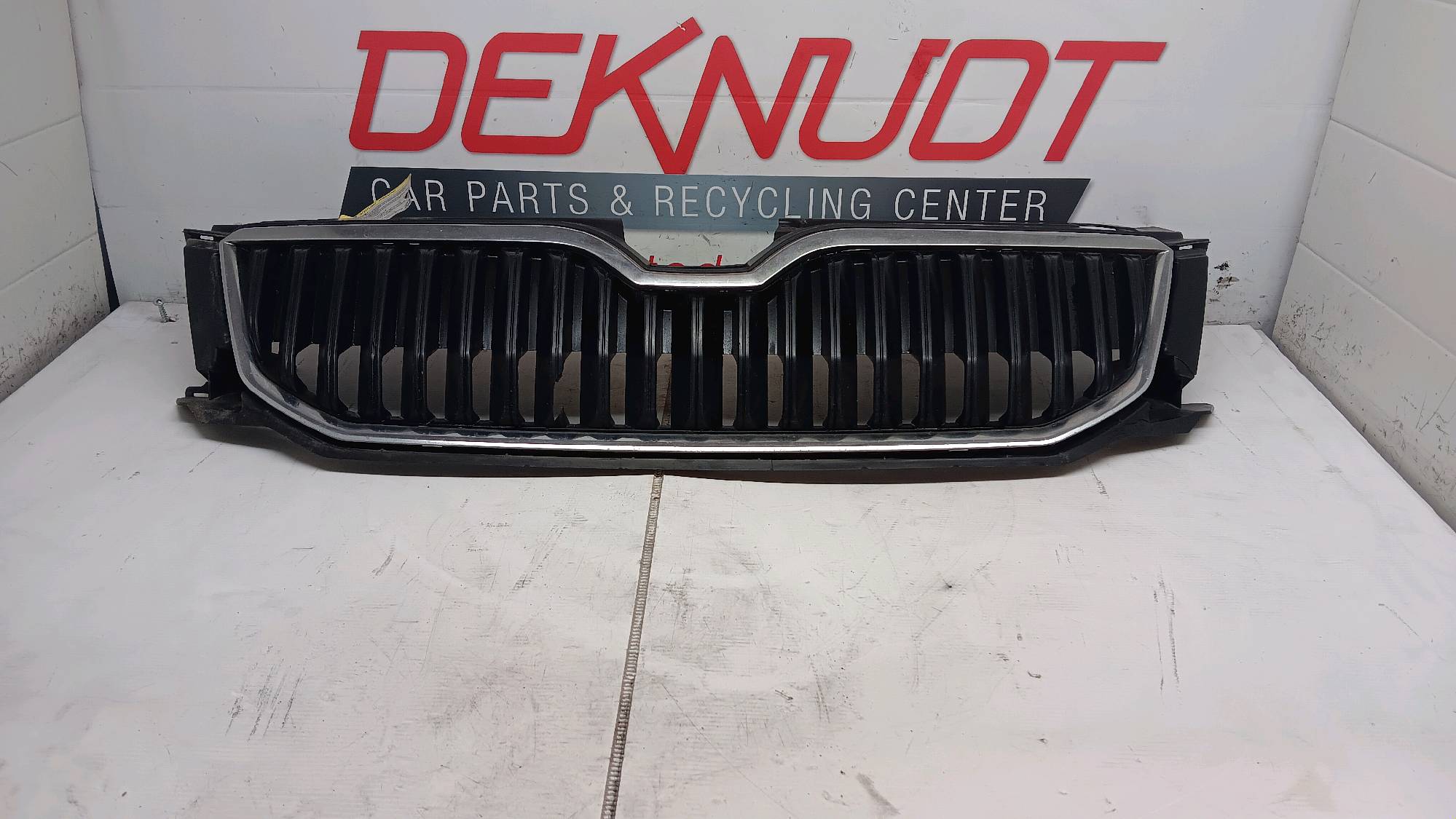 Grill voor Skoda OCTAVIA III 2013 -