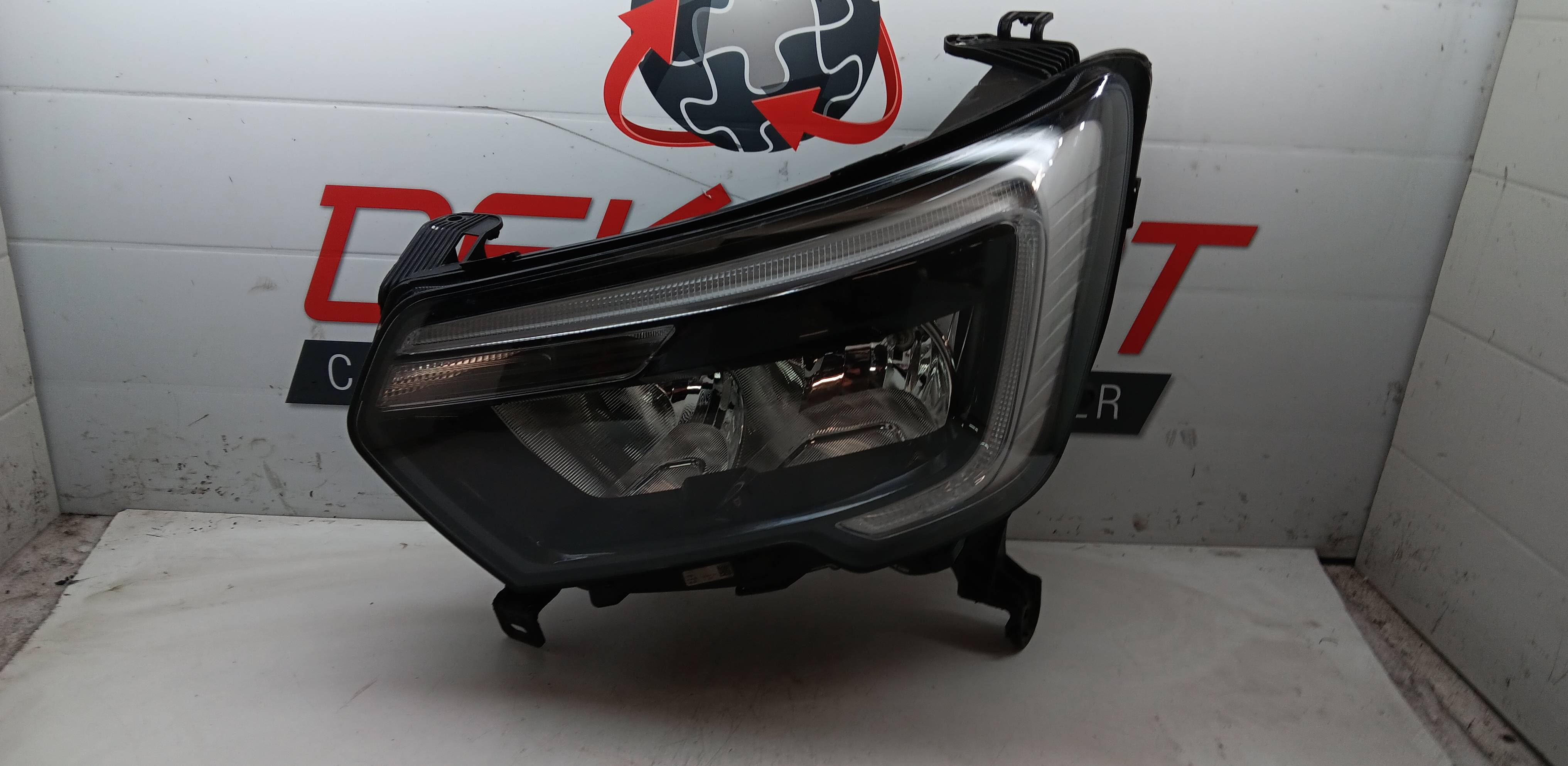 Koplamp links voor Renault MASTER III 2010 - 19