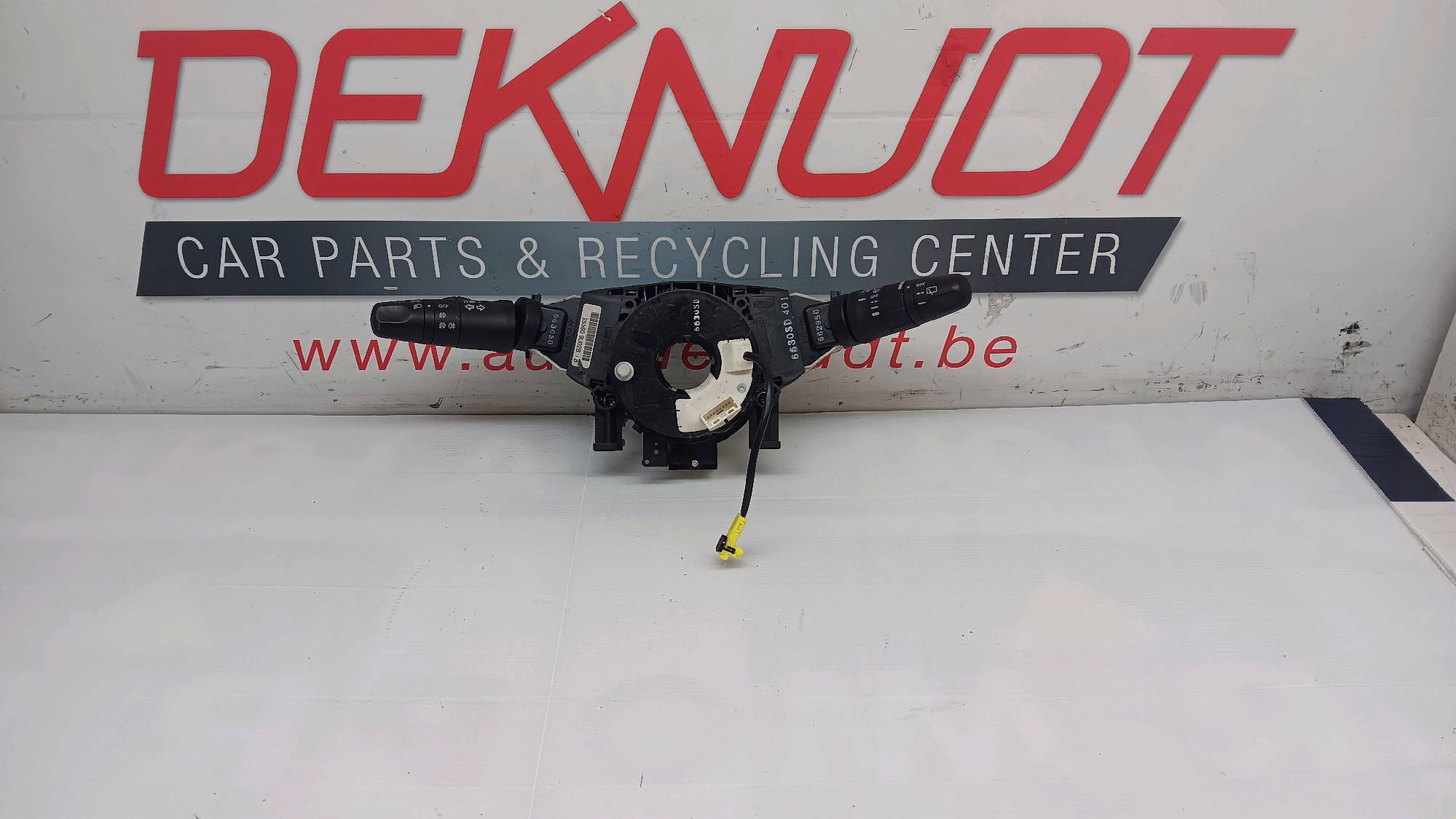 commodo Nissan NOTE 2005 - 12