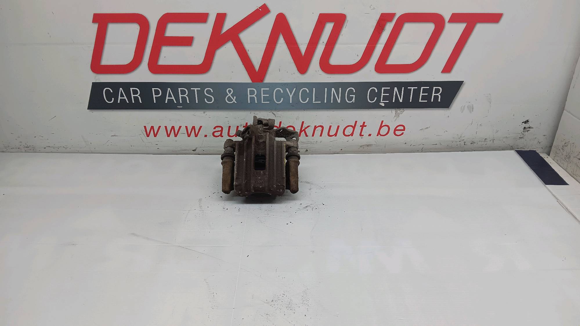 Remschijf links ACHTER Vw POLO 2001 - 05 9N