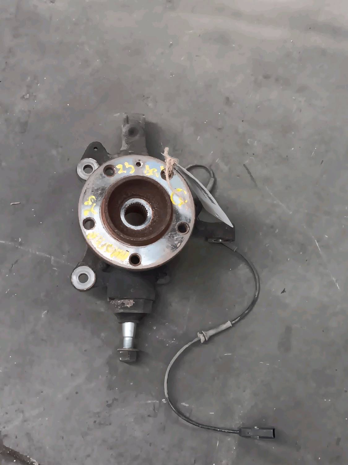 moyeu AV G Renault MASTER III 2019 - 23