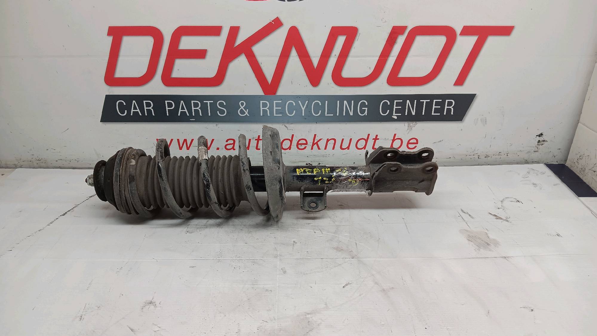 mcPherson AV D Opel ADAM 2012 -