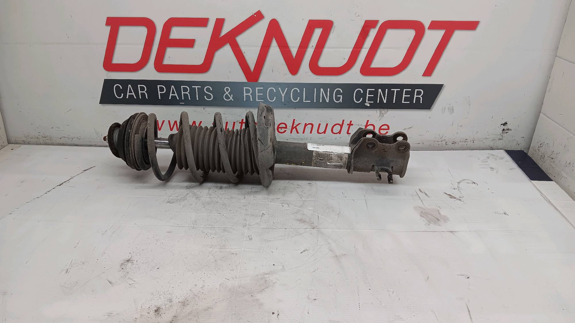 Mc Pherson links voor Opel ADAM 2012 -