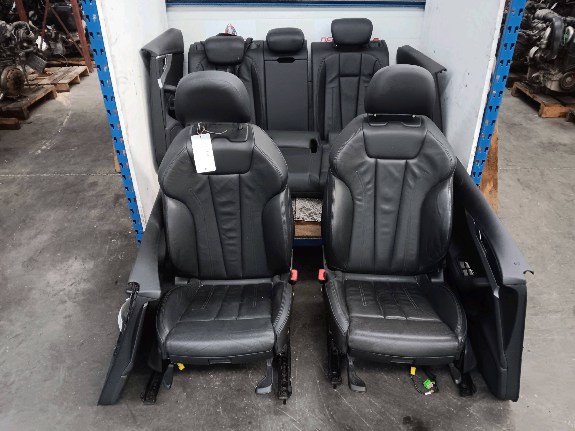 Alle zetels Audi A4 B9 2015 - 18