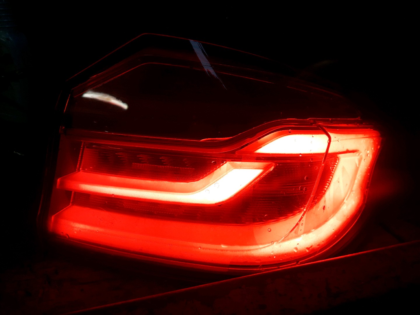 feu ARD Bmw S5 G30/1 2016 - 23