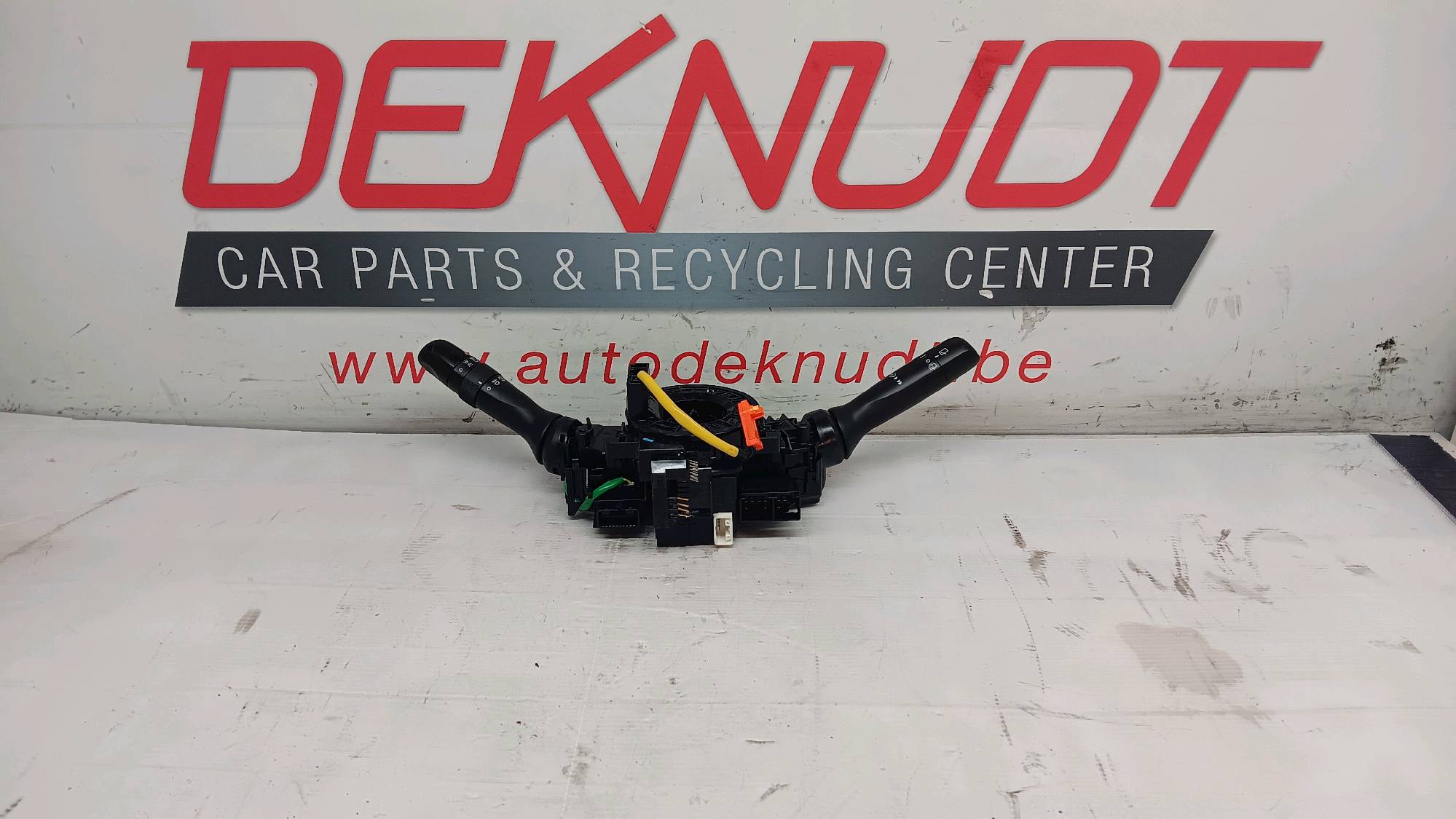 commodo Toyota YARIS III 2011 - 20