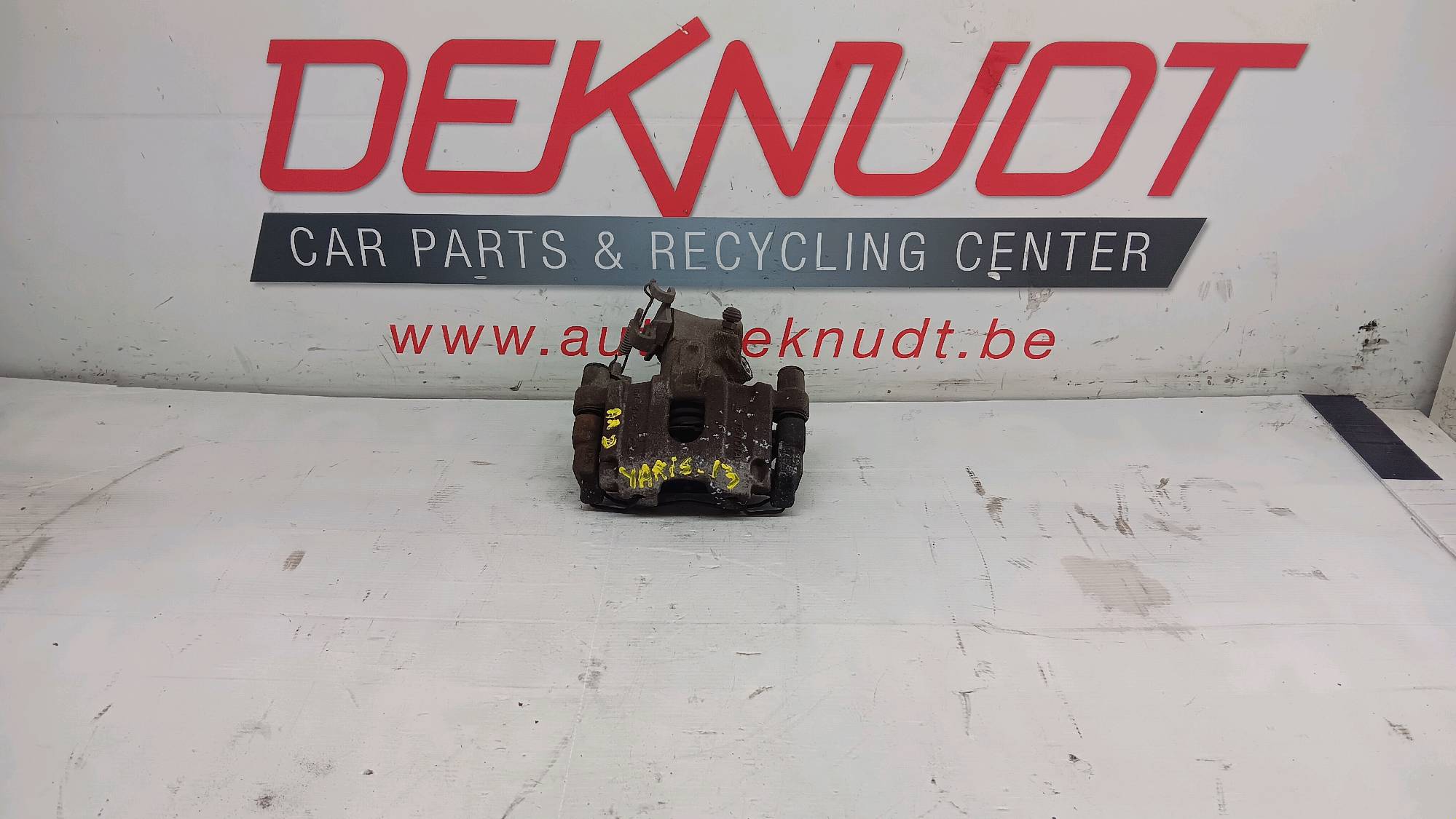 Remschijf rechts ACHTER Toyota YARIS III 2011 - 20