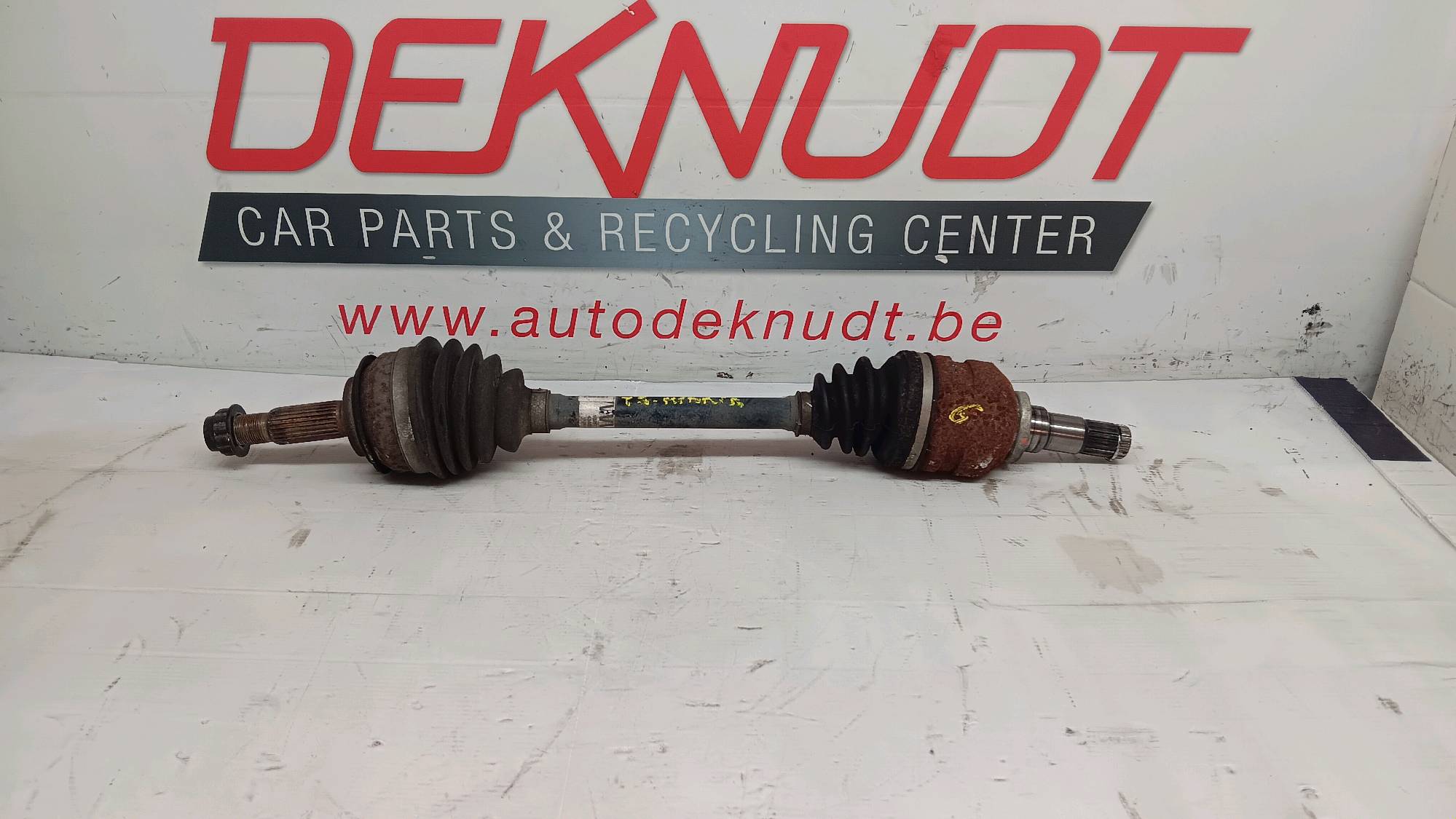 Kardan links voor Toyota YARIS III 2011 - 20