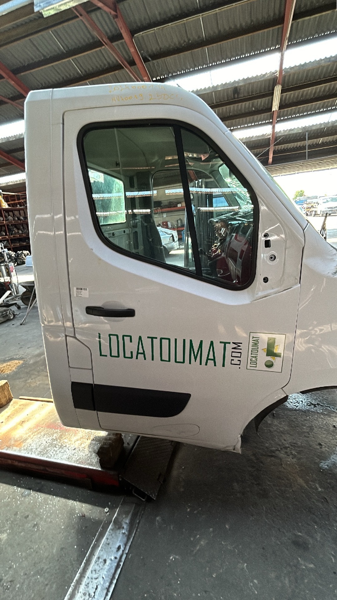 Deur rechts voor Nissan NV400