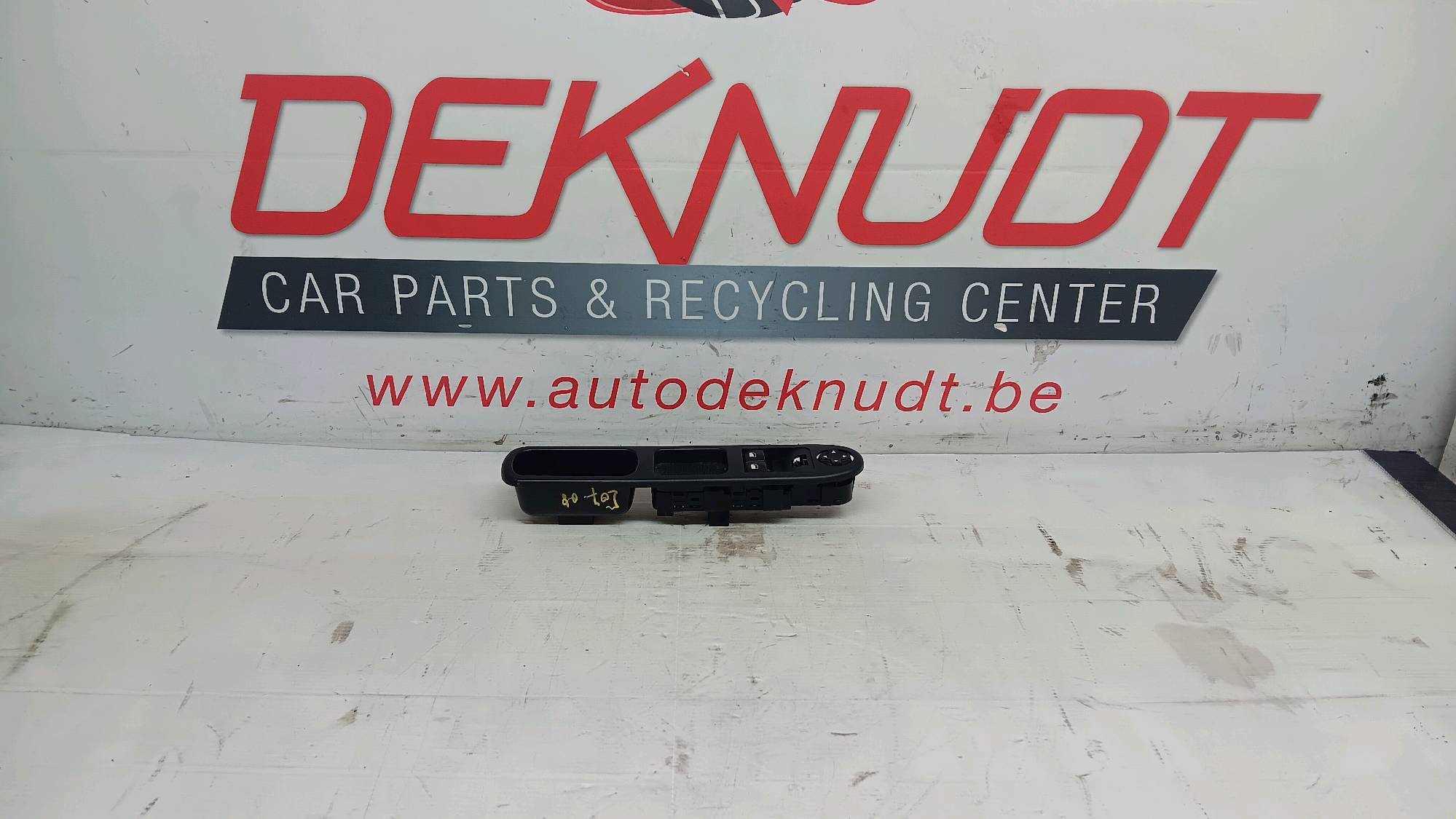 Commande  Peugeot 207 2006 -12