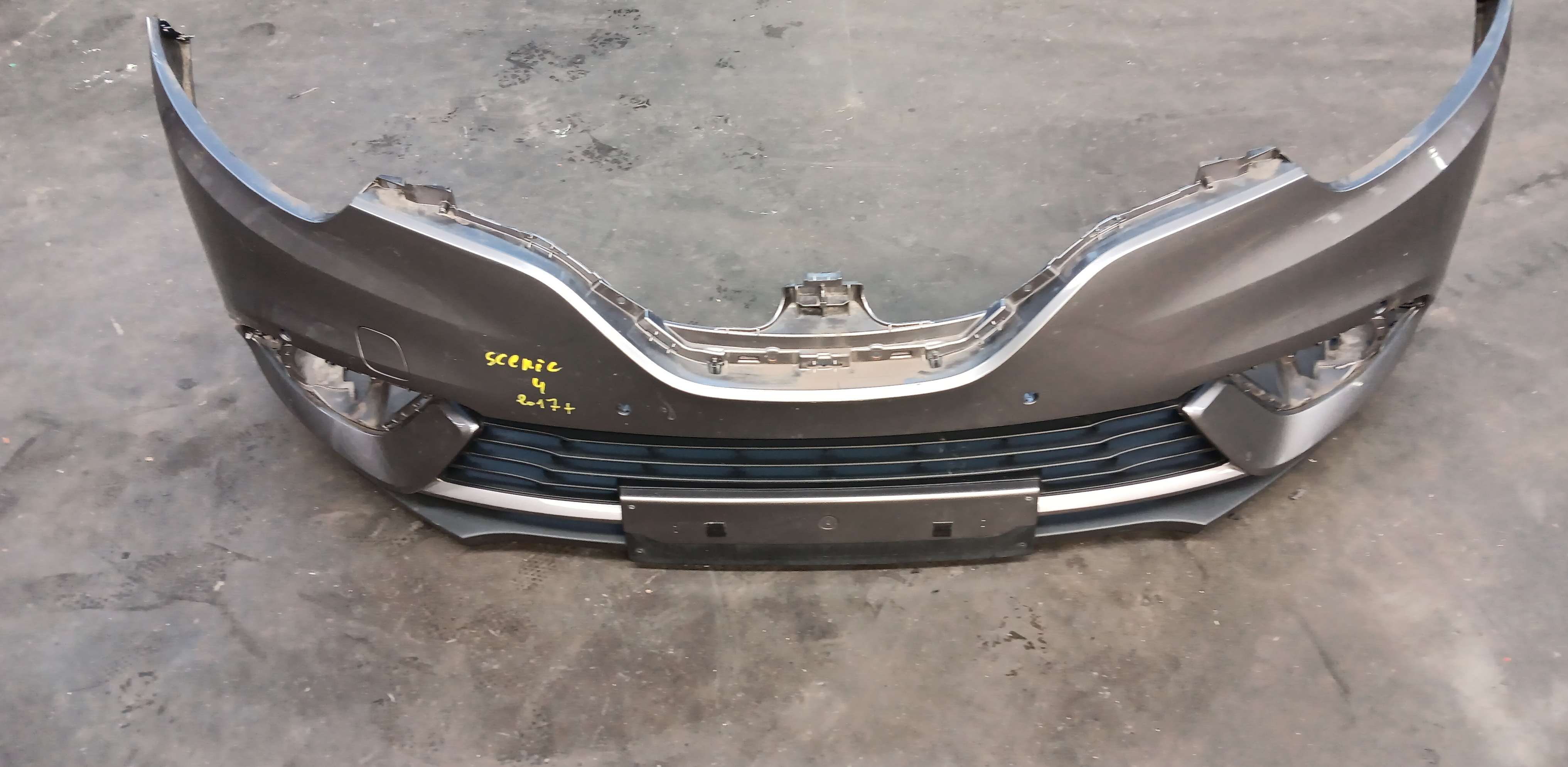 Bumper voor + sensor Renault SCENIC IV 2016 - 23