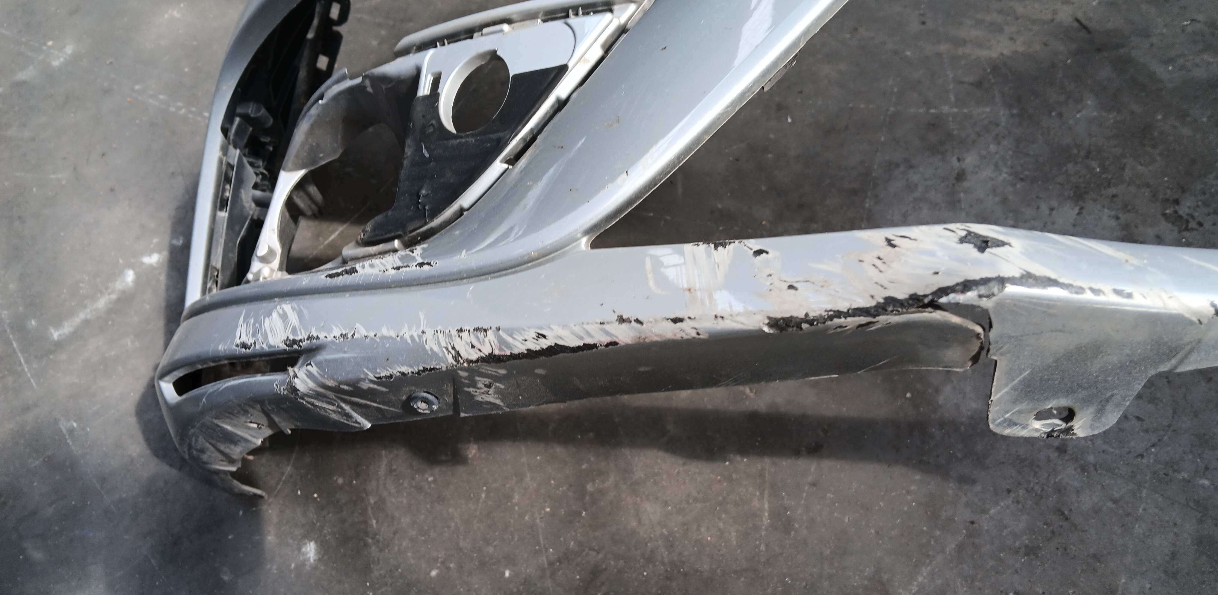 Bumper voor + sensor Renault MEGANE IV 2015 - 20