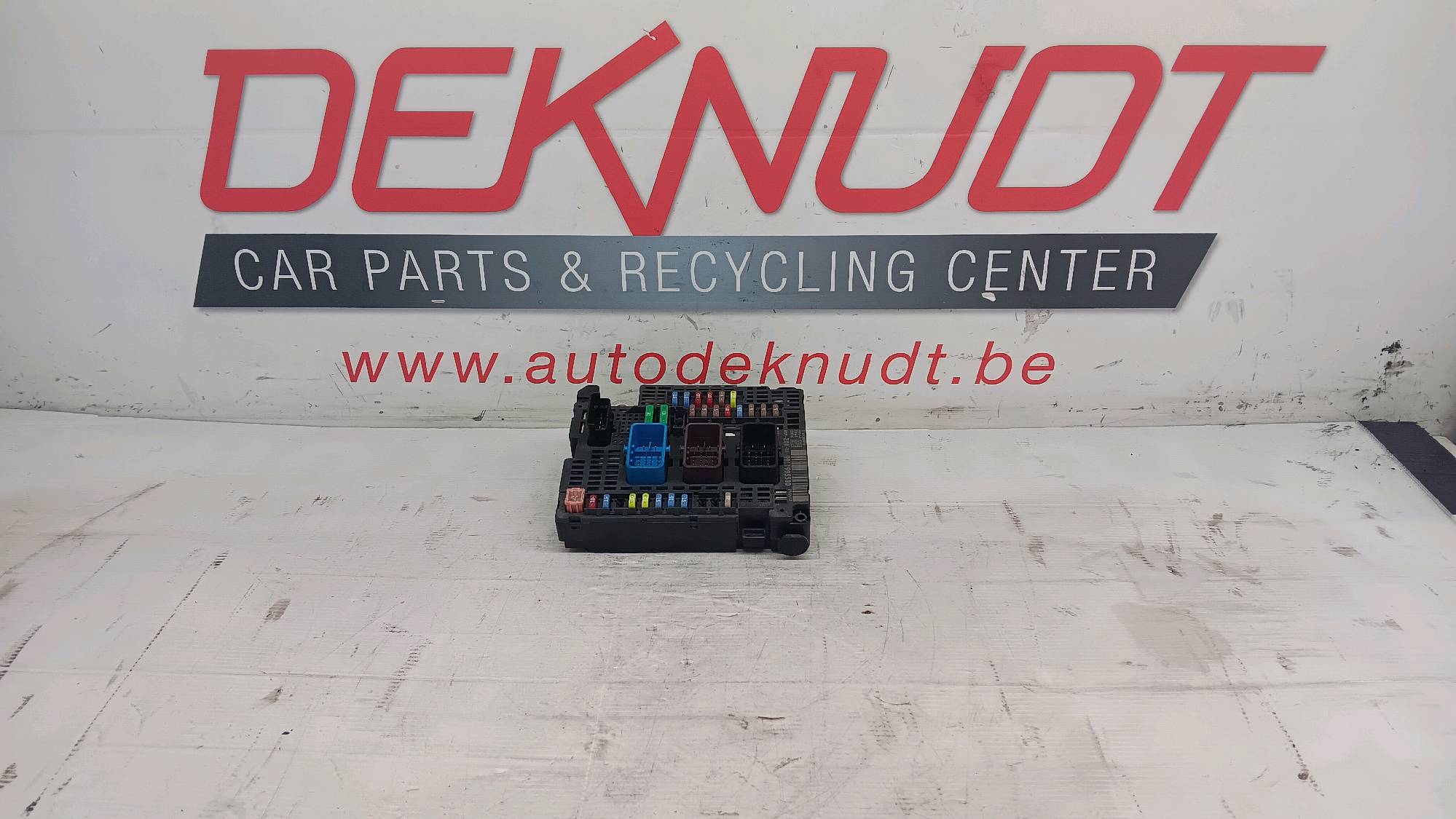 fuse box Peugeot EXPERT III 2016 -