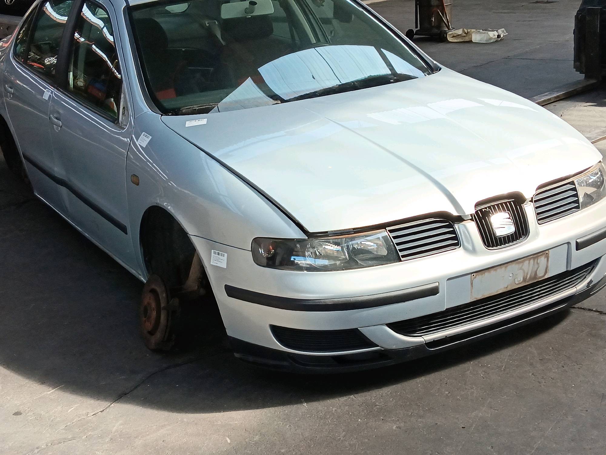 pare choc avant Seat TOLEDO 1999 - 05