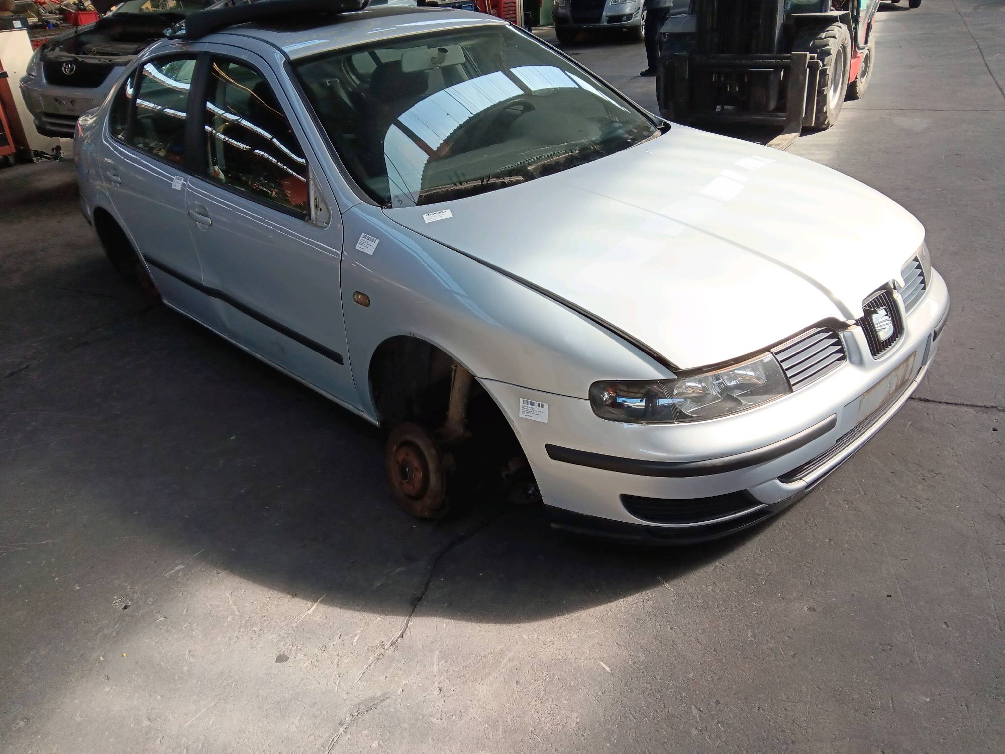 Vleugel rechts voor Seat TOLEDO 1999 - 05