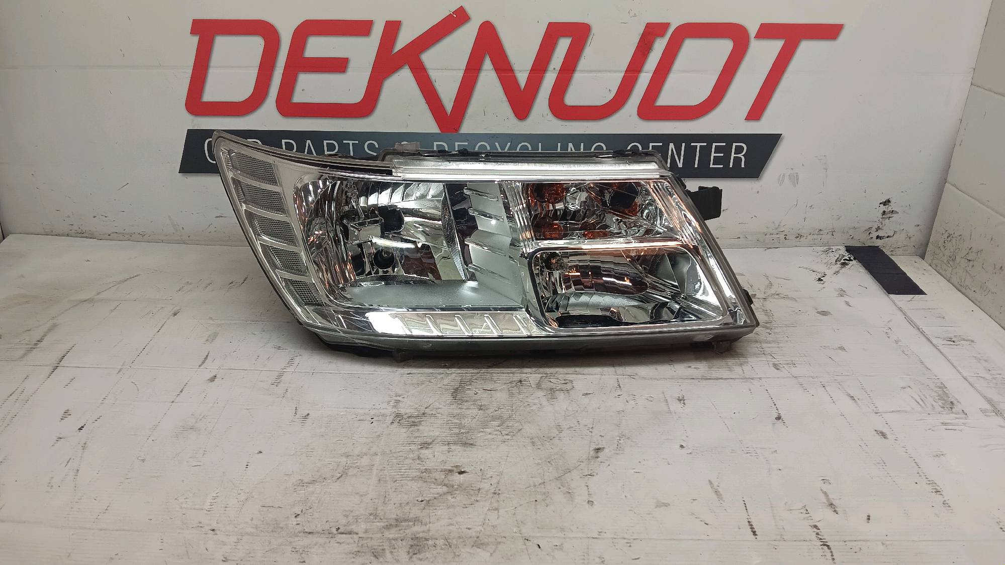 Koplamp rechts voor Fiat FREEMONT 2012 -