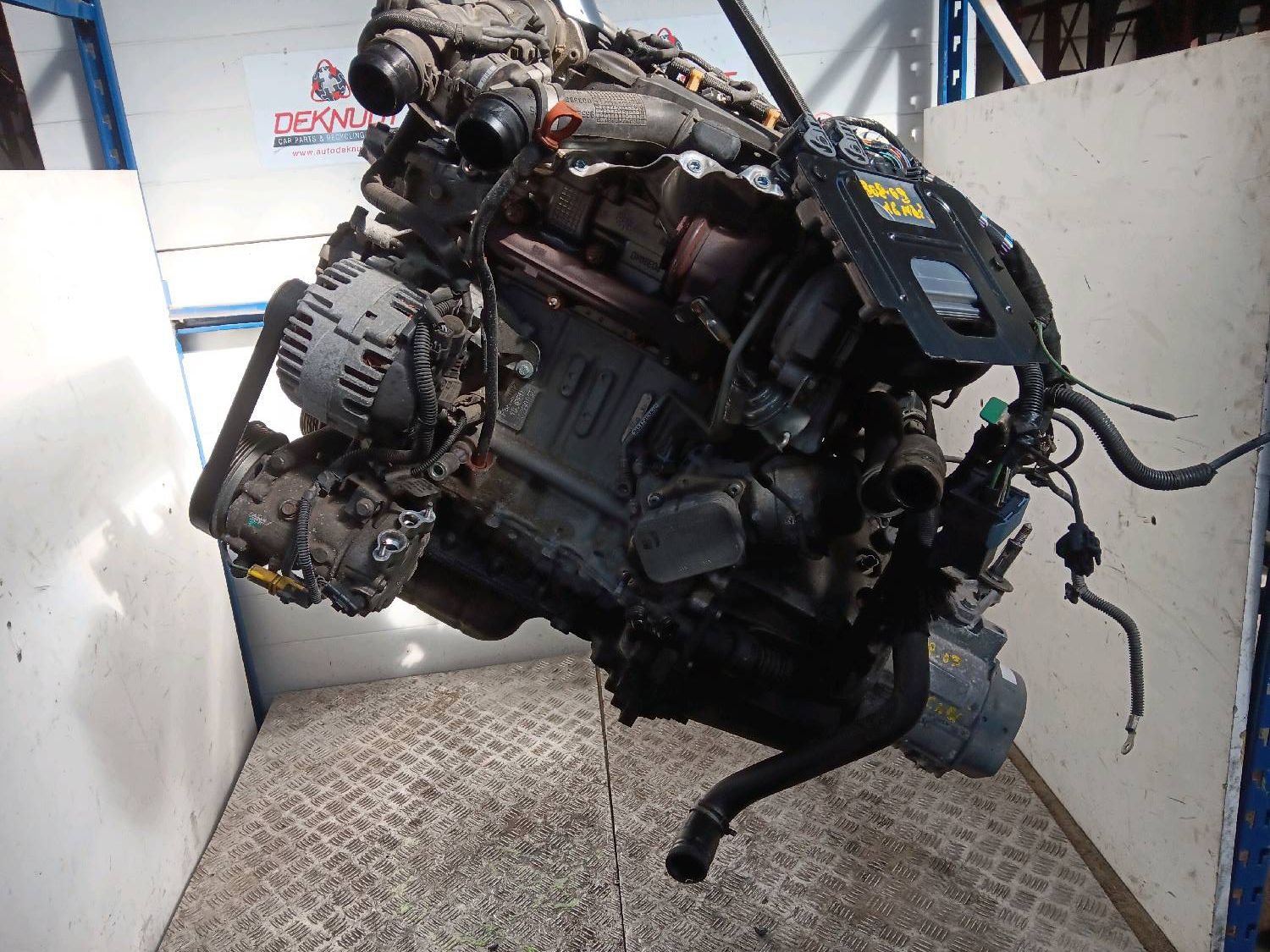 1. Motor Peugeot 308