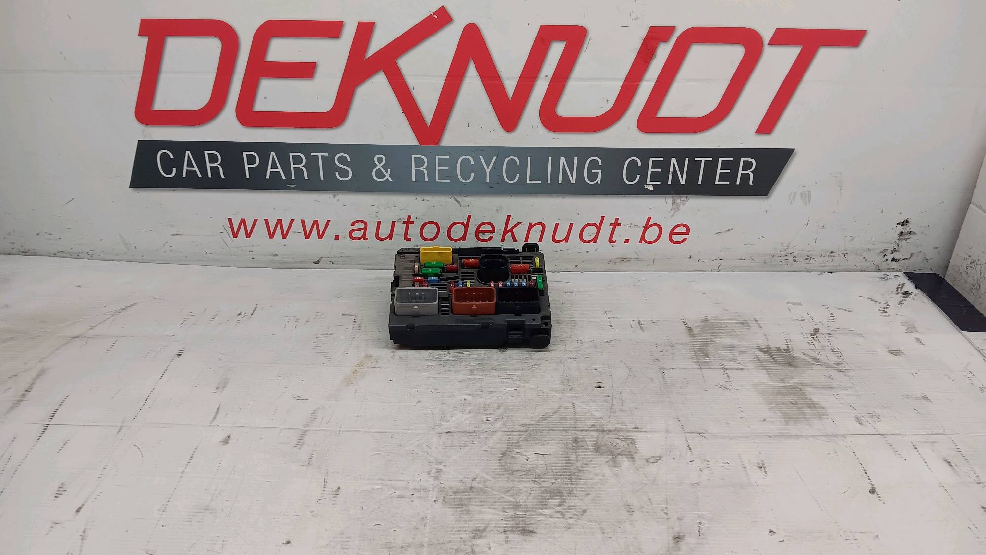 zekeringkast Peugeot PARTNER II 2008 - 18