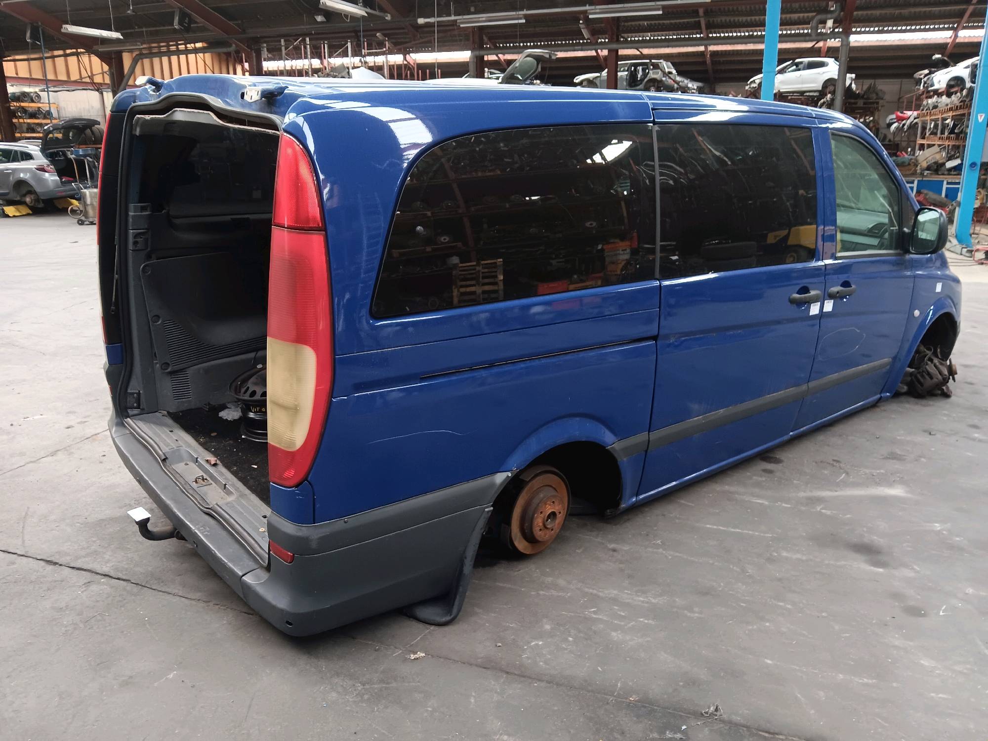 Trekhaak Mercedes-Benz VITO W639 2003 - 14