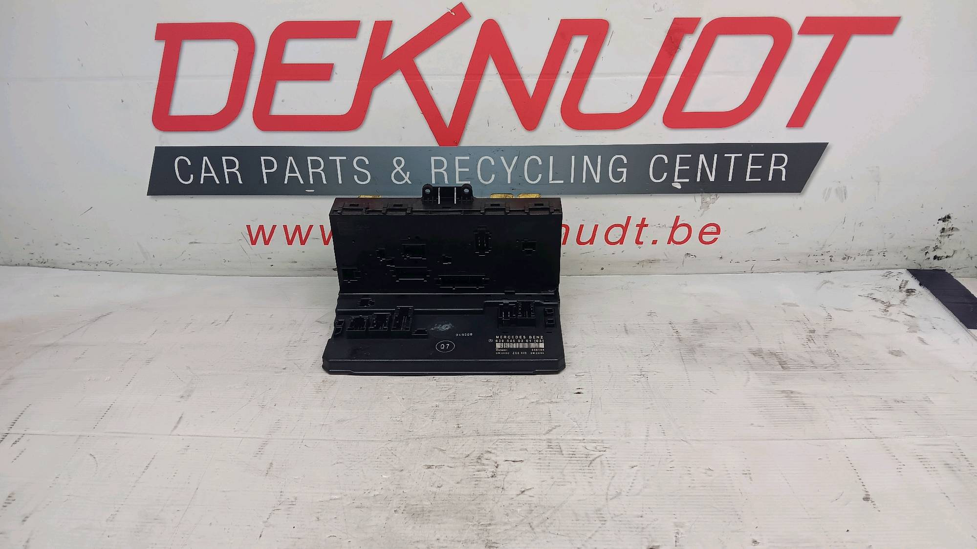 boite à fusible Mercedes-Benz VITO W639 2003 - 14