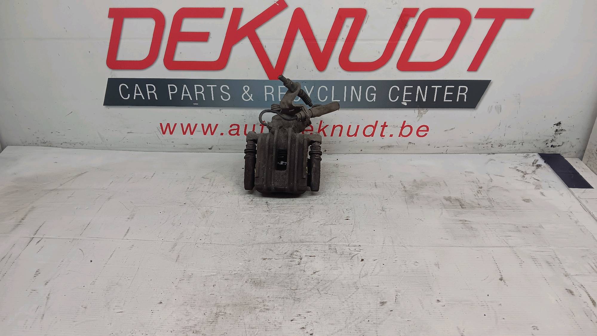 Remschijf links ACHTER Audi A3 8P 2005 - 08