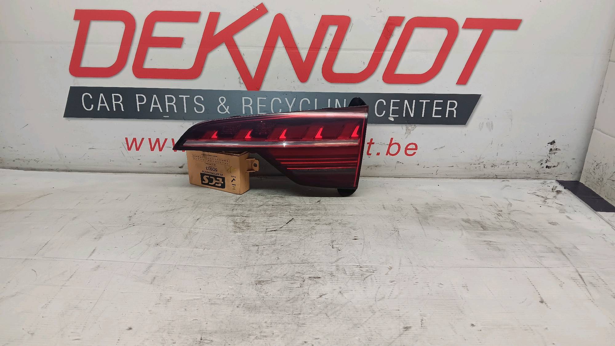 Lichtblok rechts achter koffer Audi A4 B9 2018 - 24