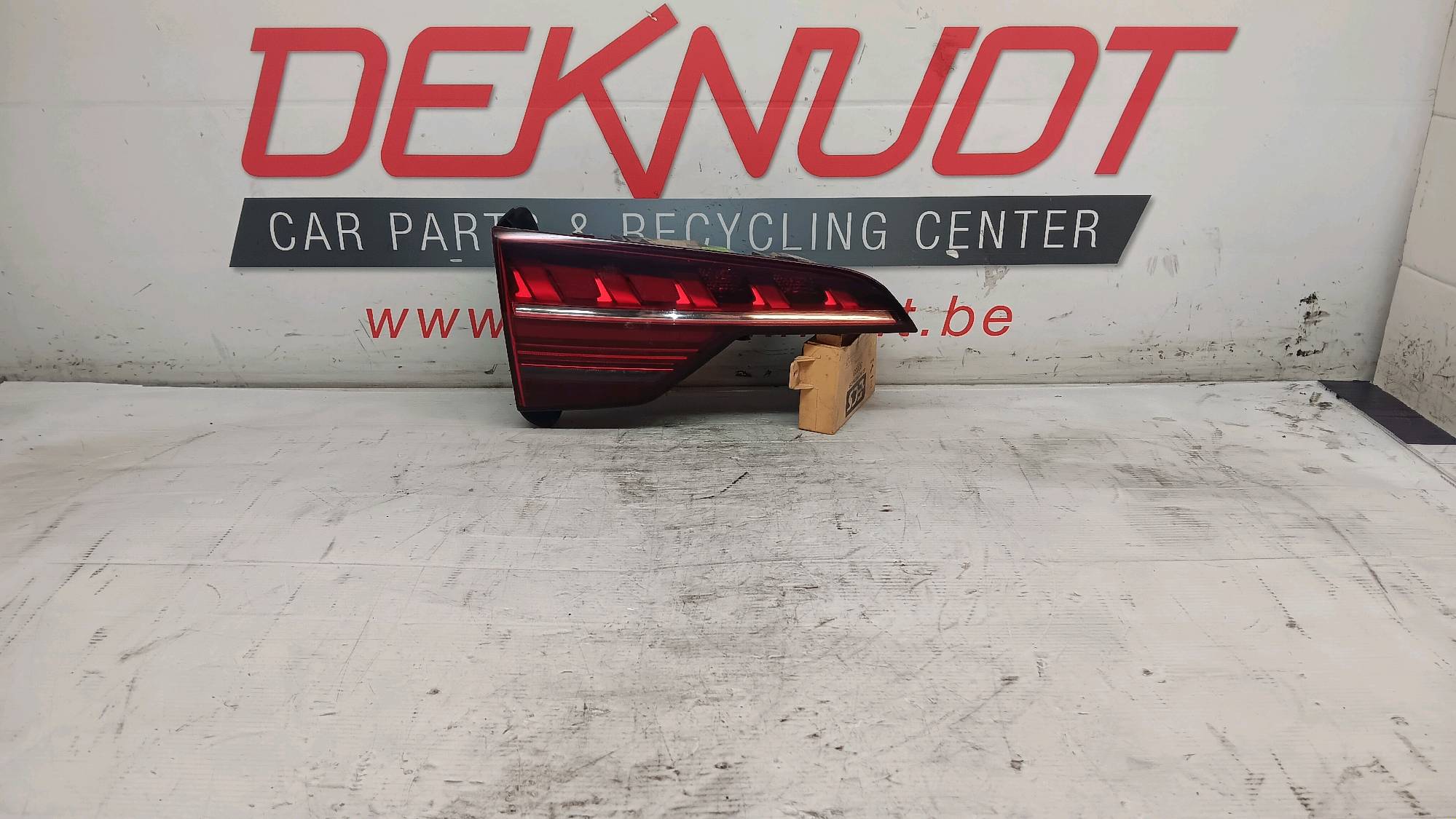 Lichtblok links achter koffer Audi A4 B9 2018 - 24