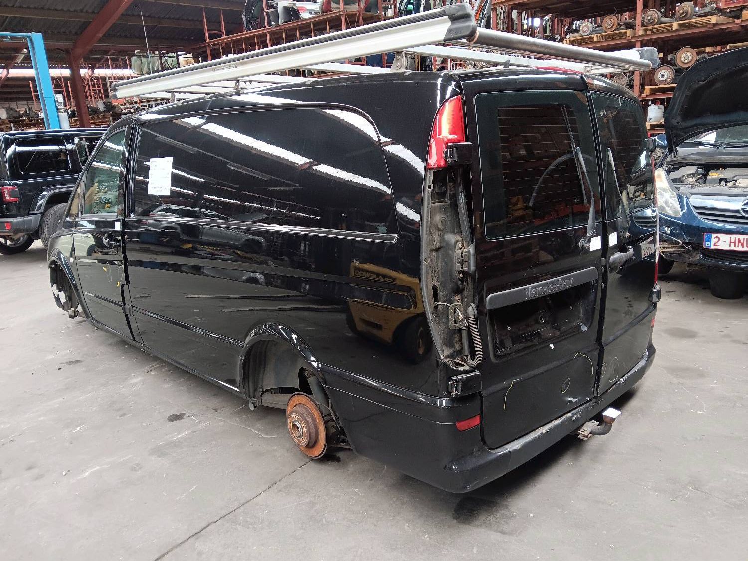 Crochet Mercedes-Benz VITO W639 2003 - 14