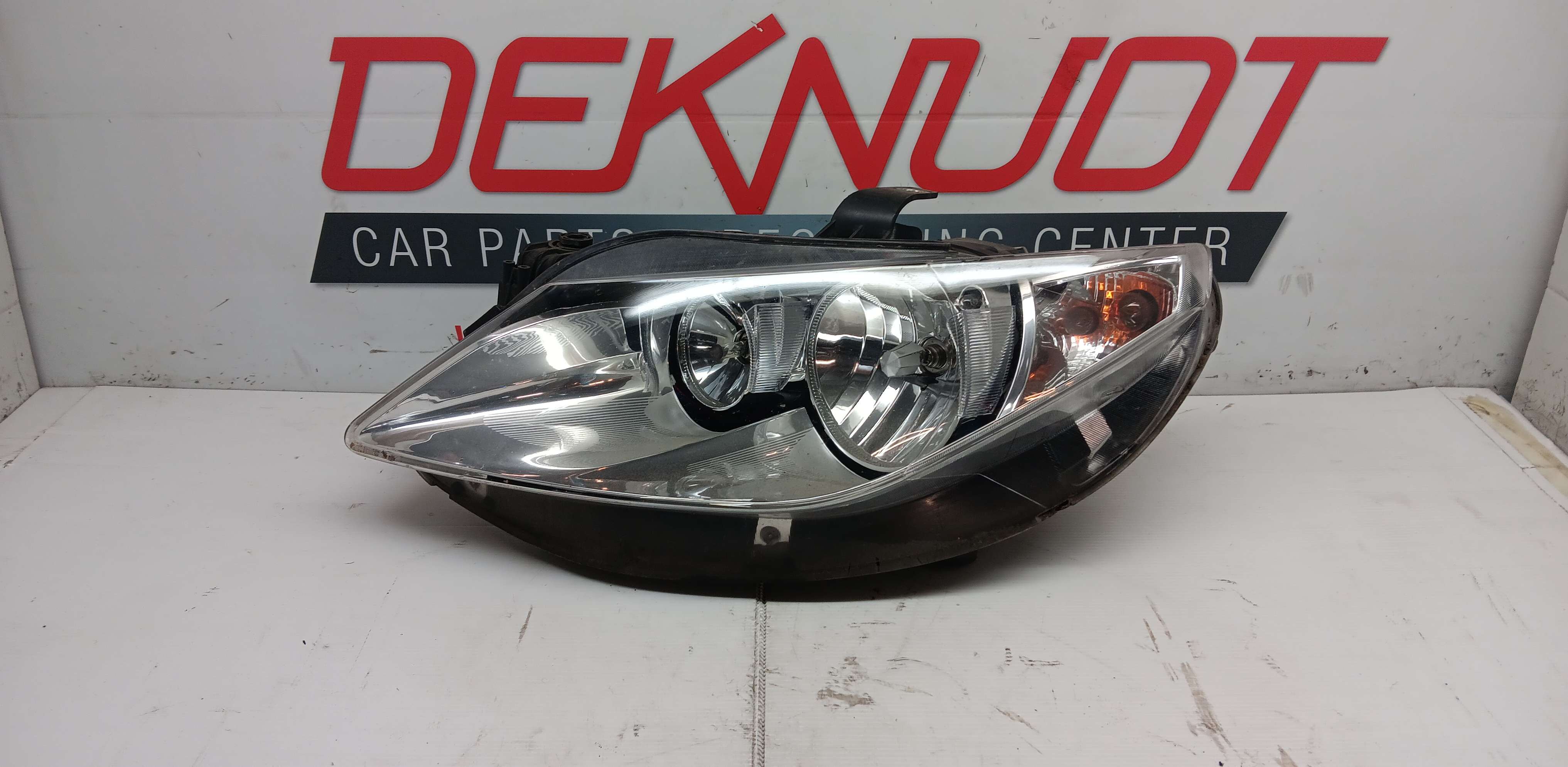 Koplamp links  Seat IBIZA IV 2008 - 12 6J