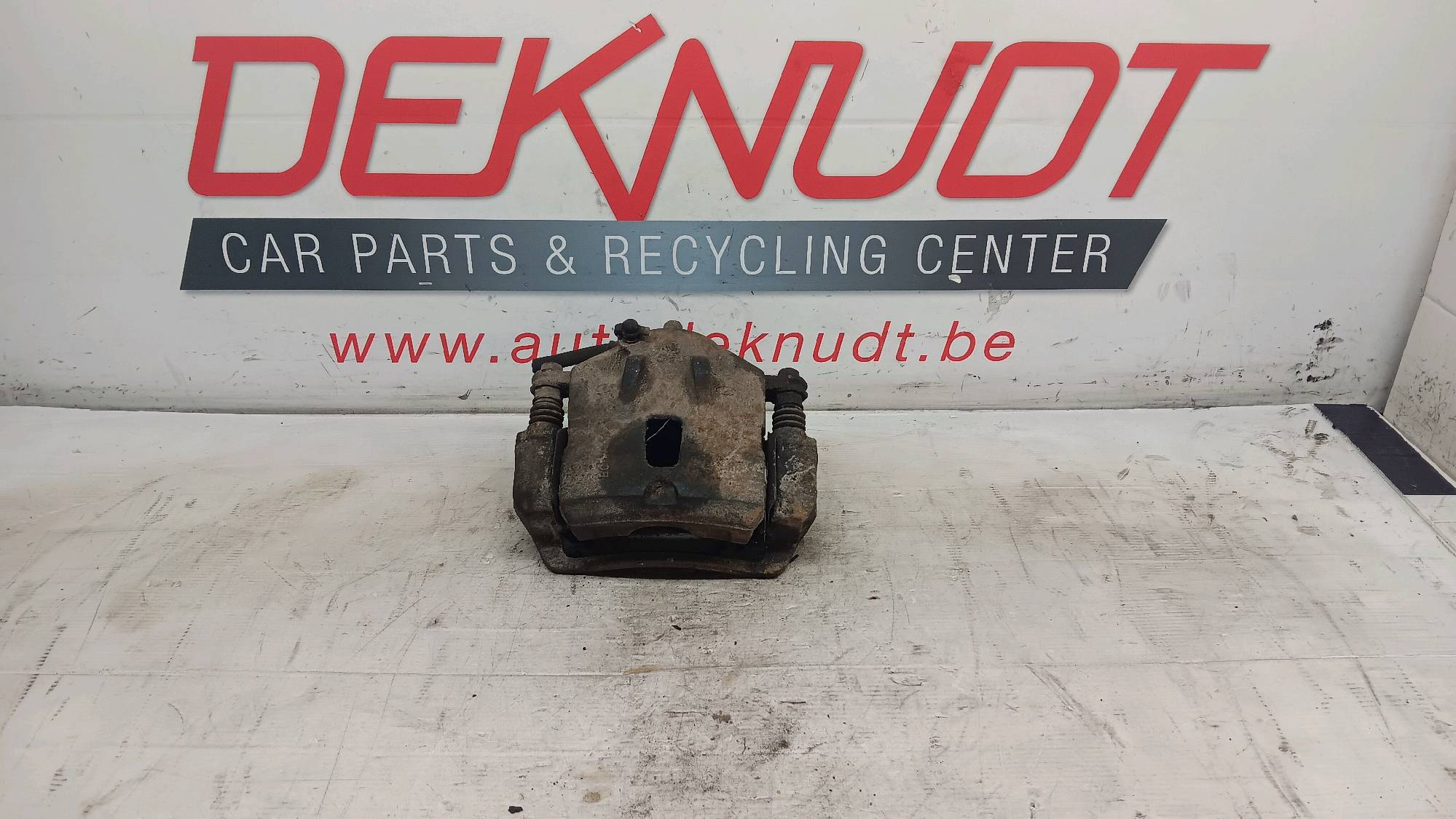 Remklauw links voor Hyundai TUCSON I 2004 - 09