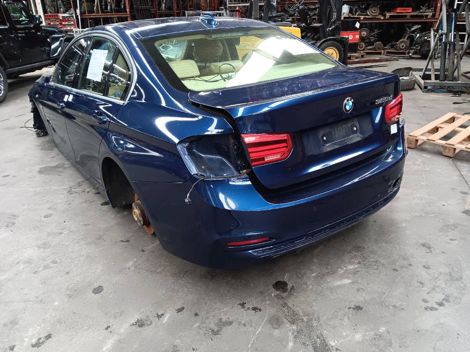 Kofferdeksel Bmw S3 F30 2015 - 18