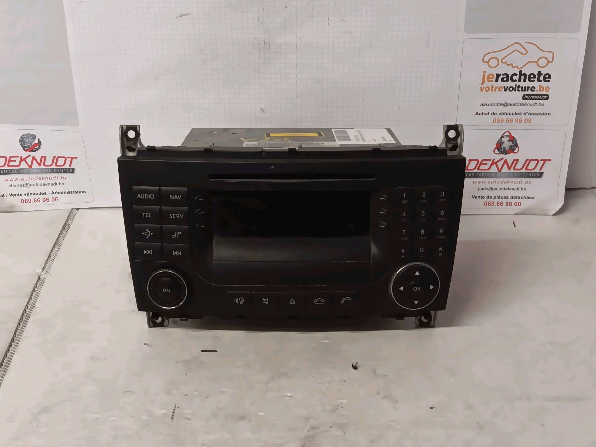 radio Mercedes-Benz C 203 2000 - 04