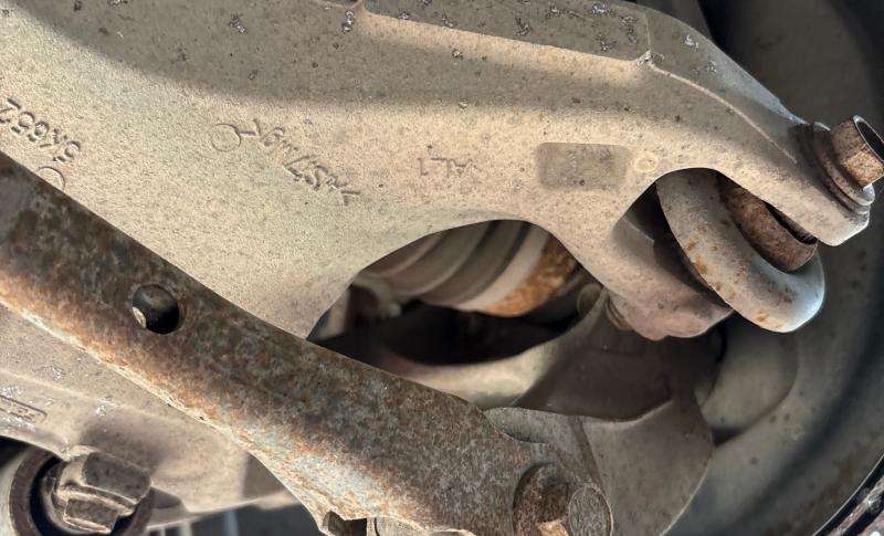 left rear hub