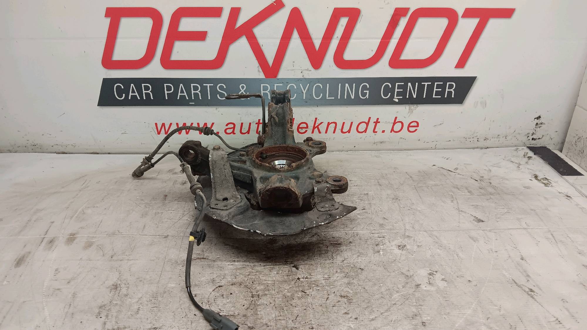 Fusee links voor Peugeot 308 II 2013 - 21