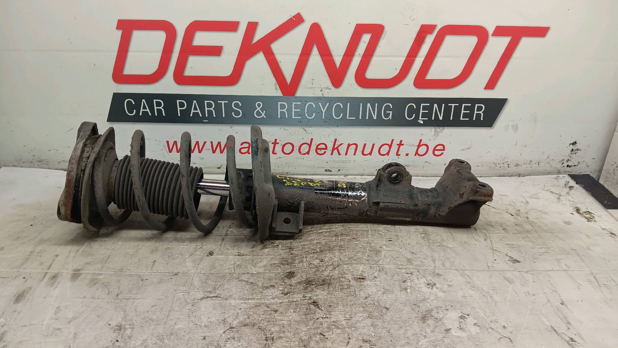 Mc Pherson links voor Mercedes-Benz C 204 2007 - 10