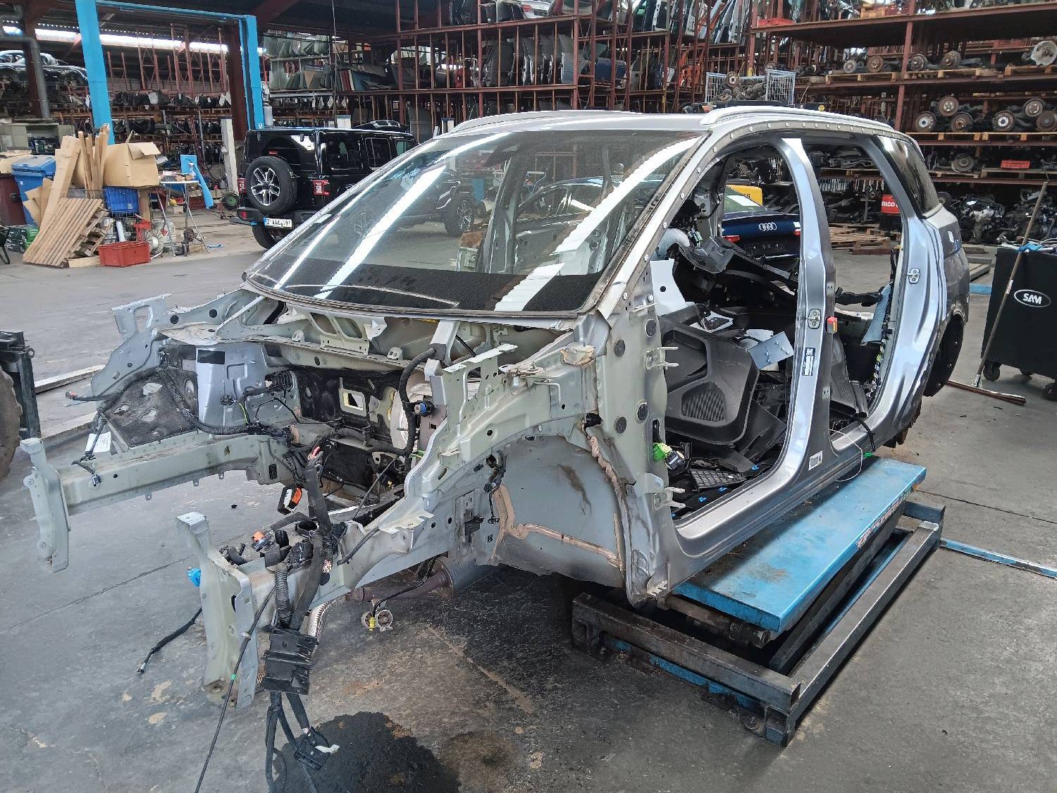 Windshield Peugeot 5008 2017 -