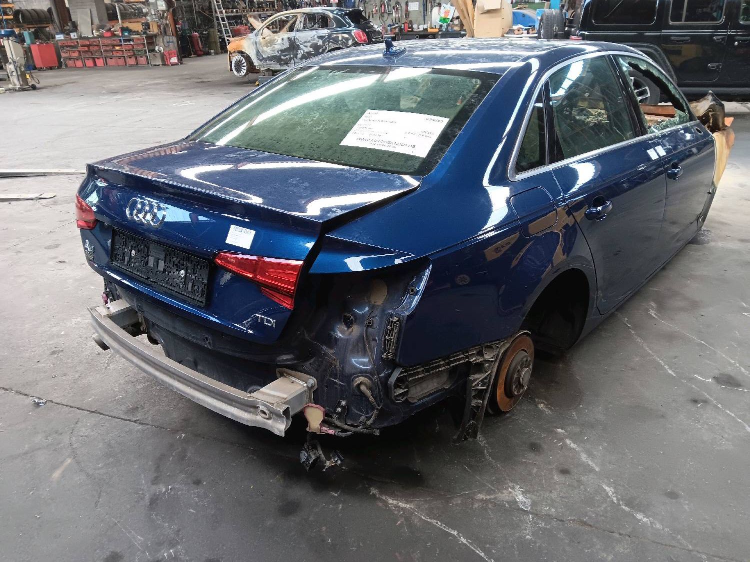 malle de coffre Audi A4 B9 2015 - 18