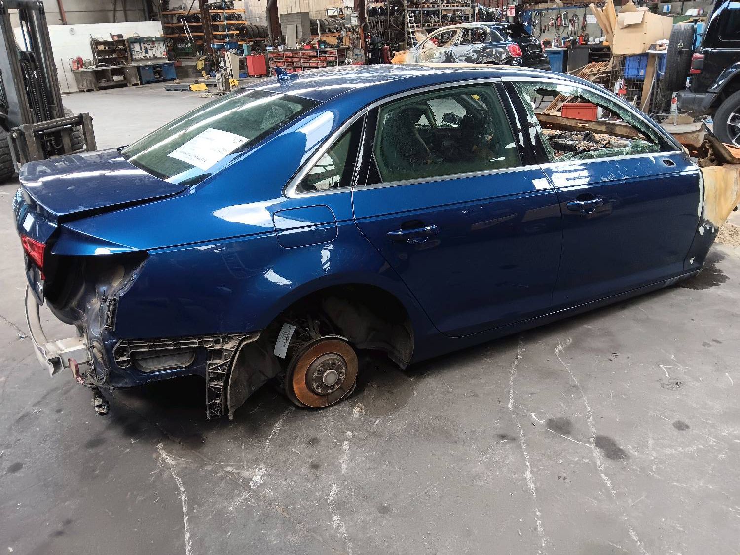 Deur rechts voor Audi A4 B9 2015 - 18